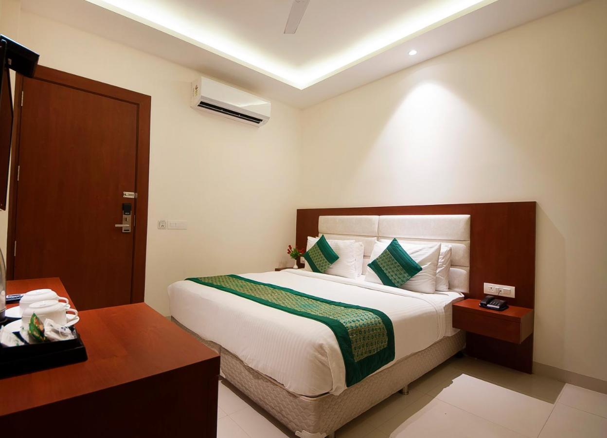 Hotel Z Suite-Near Delhi Airport New Delhi Exterior photo