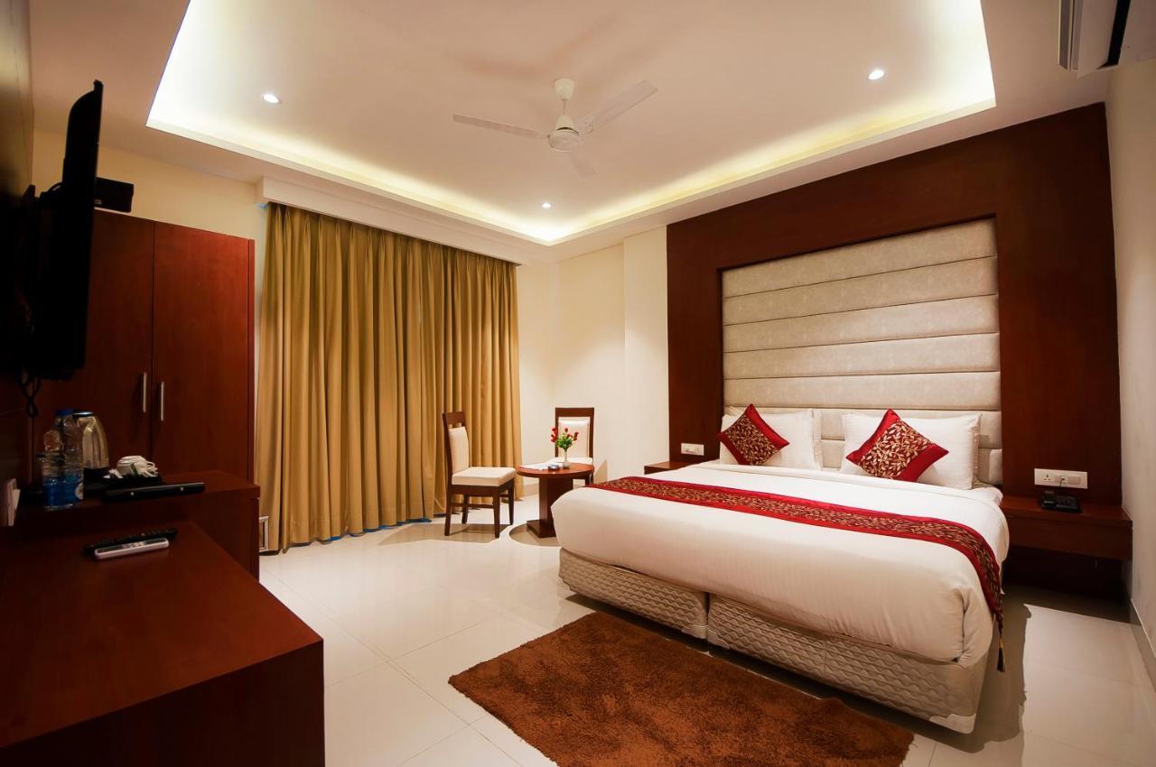 Hotel Z Suite-Near Delhi Airport New Delhi Exterior photo